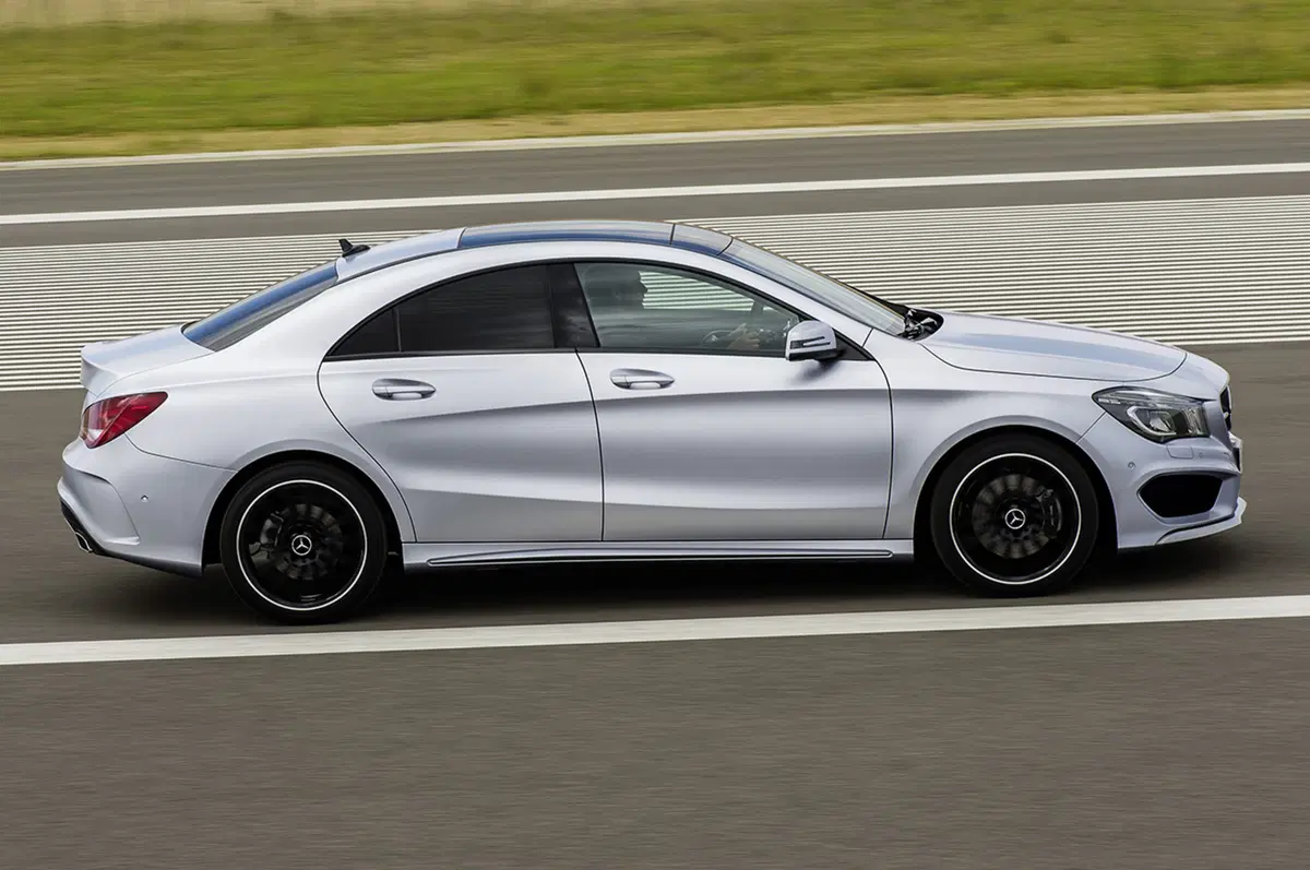 Mercedes CLA Dark Night (11)