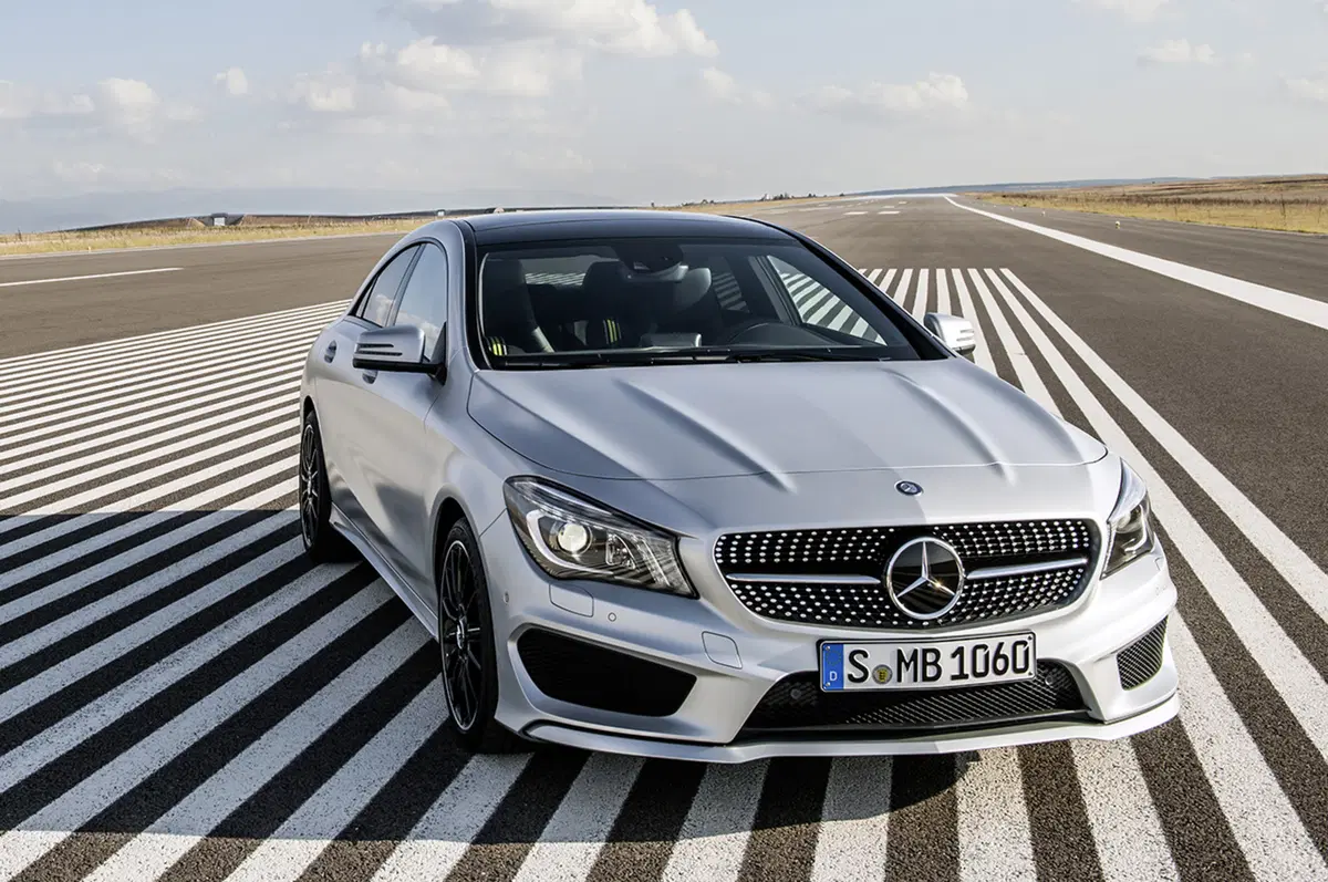 Mercedes CLA Dark Night (15)