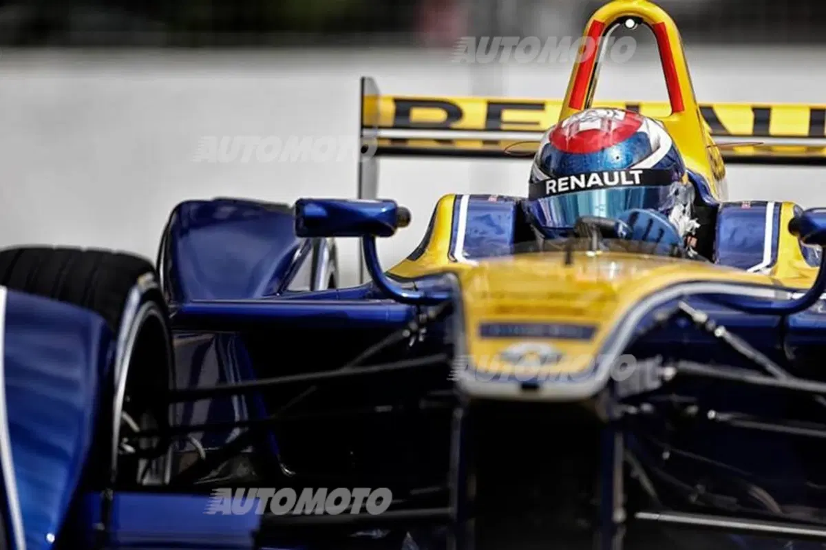 Formula E, ePrix di Putrajaya: pole per Buemi (4)
