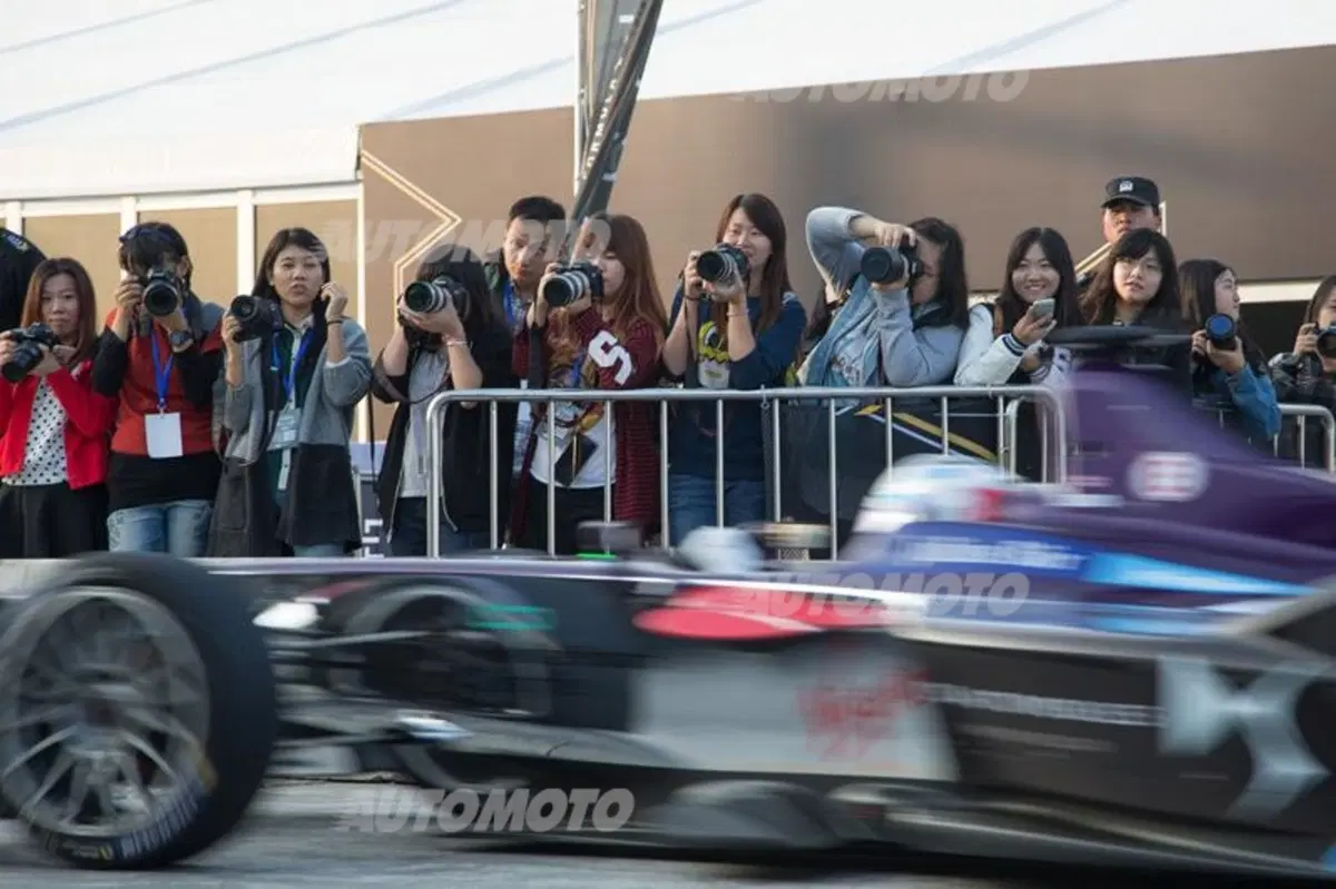 Formula E, ePrix di Putrajaya: vince di Grassi. Bird secondo (5)