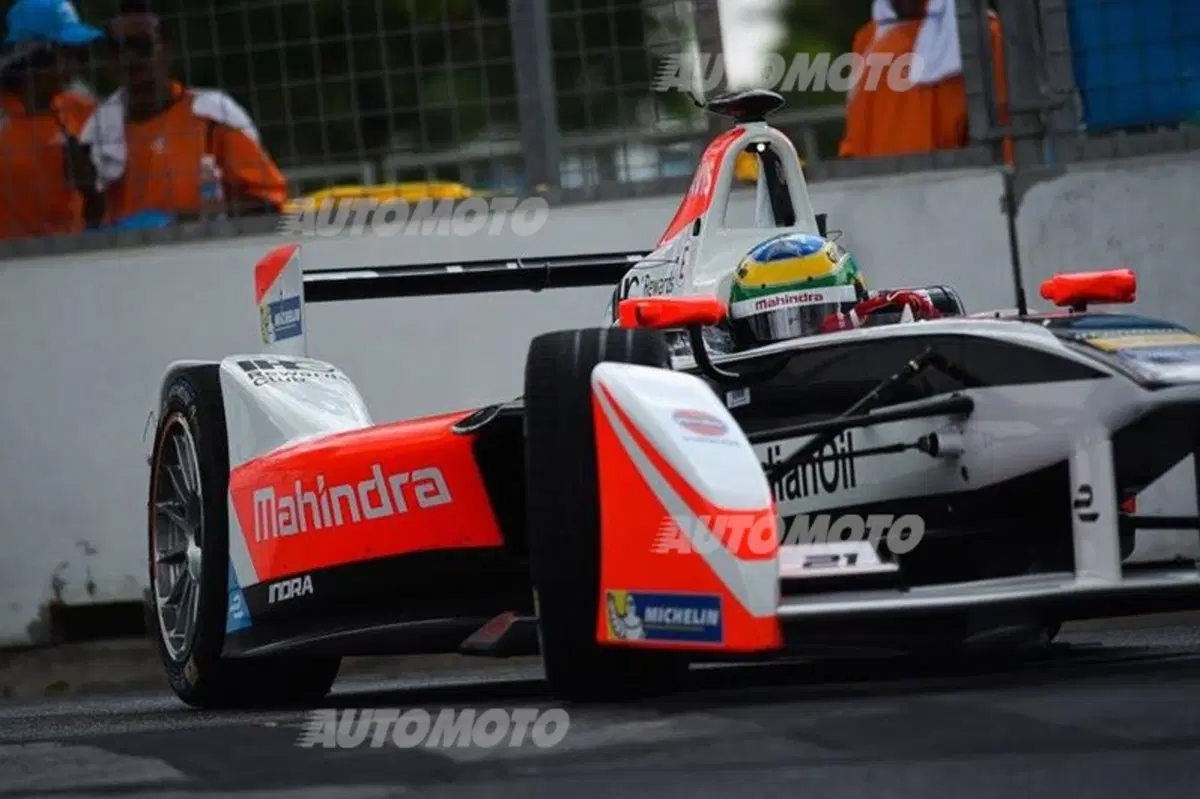 Formula E, ePrix di Putrajaya: vince di Grassi. Bird secondo (6)