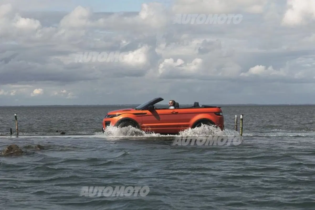 Range Rover Evoque Convertible, come lei non c'è nessuna (5)