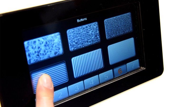 Bosch: ecco il Touch&amp;Feel, touchscreen con tasti in rilievo