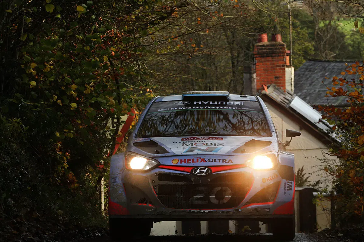WRC GB 2015: misteri e certezze, e lo shakedown è di Ogier (11)
