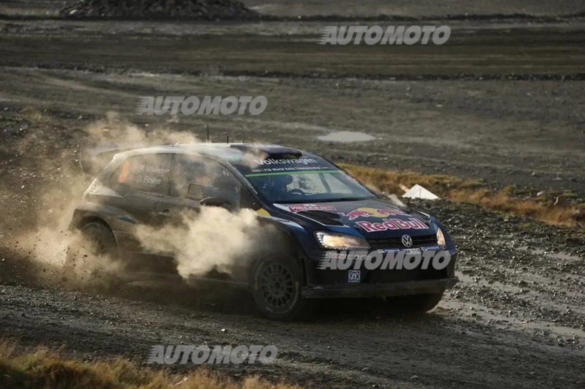 WRC GB. Day 1, Ogier (VW), Meeke, Mikkelsen (31)