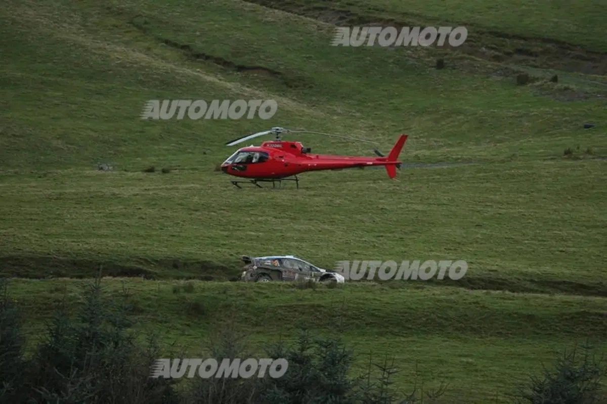WRC GB. Day 1, Ogier (VW), Meeke, Mikkelsen (33)