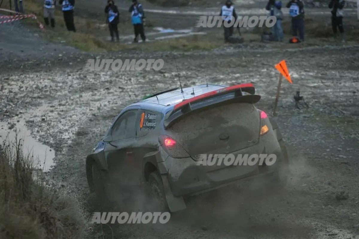 WRC GB. Day 1, Ogier (VW), Meeke, Mikkelsen (40)