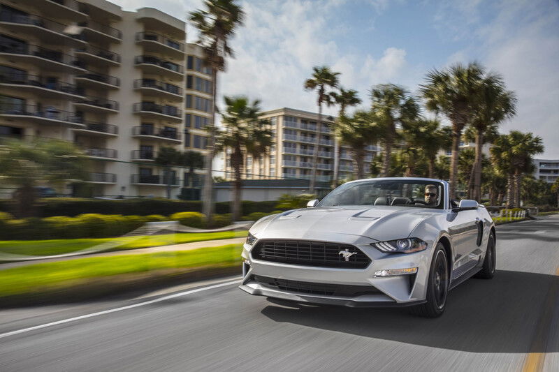 Ford Mustang GT California Special, allestimento old style