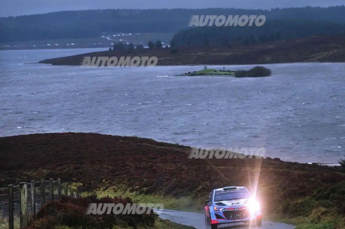 WRC GB Galles. Apoteosi Ogier, Ingrassia, Volkswagen (8)
