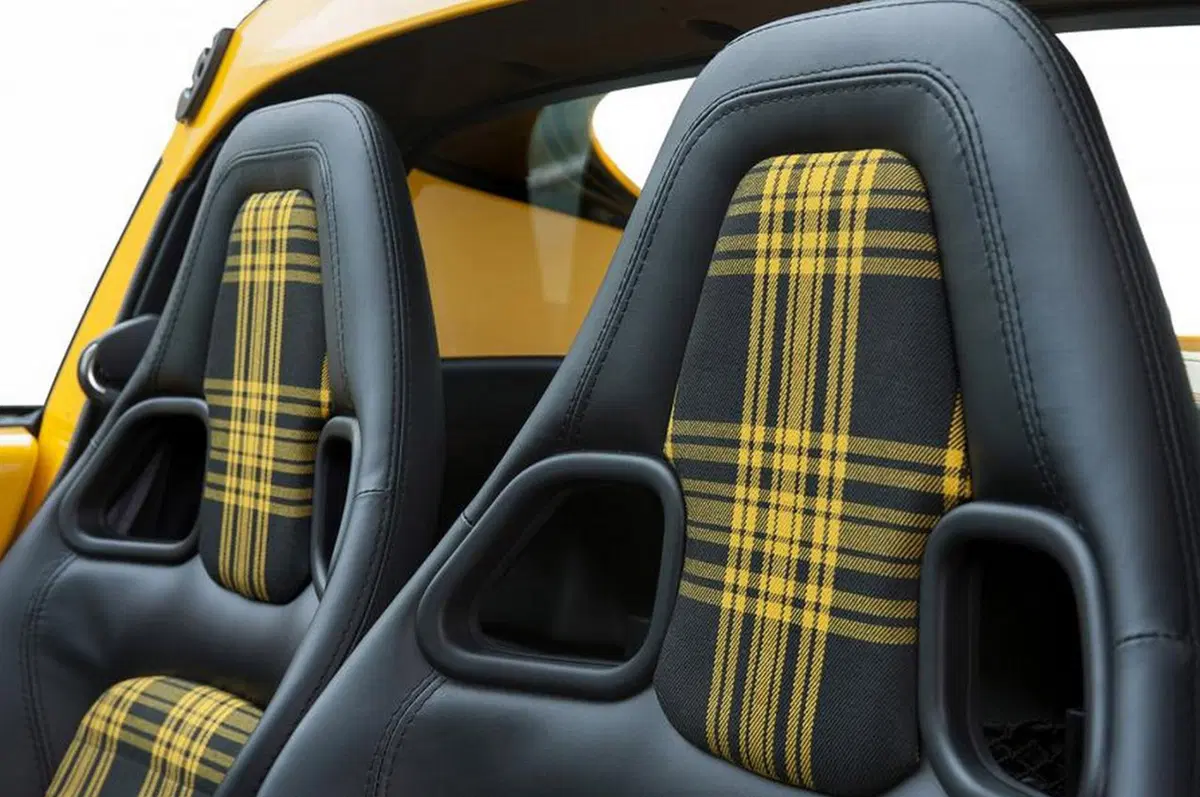 Lotus Elise: arrivano la Sport e la Sport 220 (10)