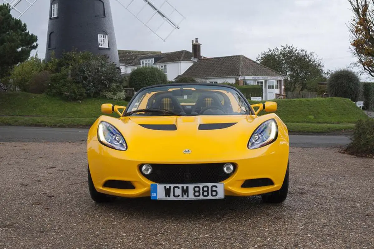Lotus Elise: arrivano la Sport e la Sport 220 (13)