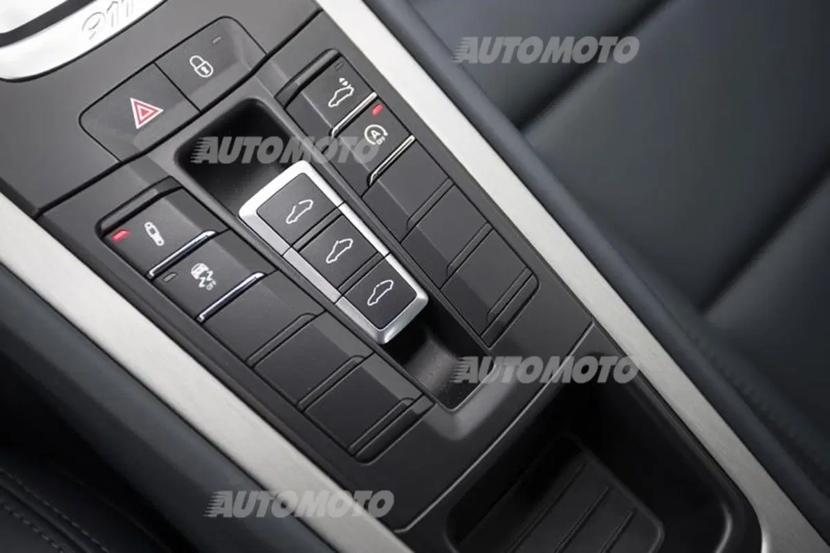 Porsche 911 restyling (991 II) (24)