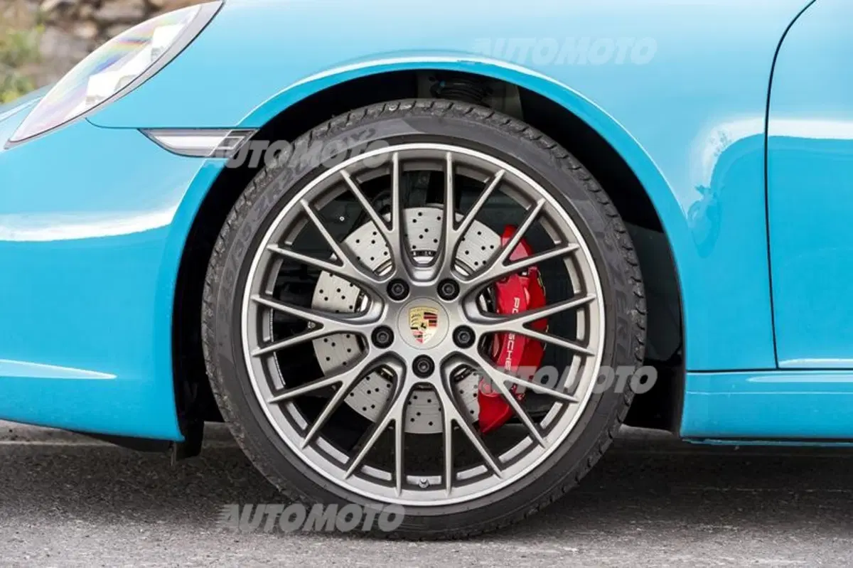 Porsche 911 restyling (991 II) (38)