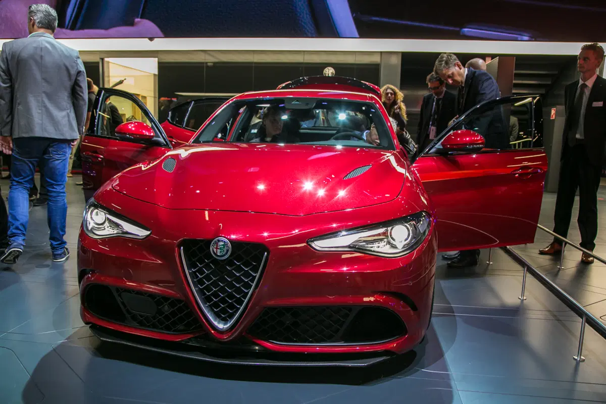 Alfa Romeo Giulia: la lista dei motori benzina e Diesel (15)
