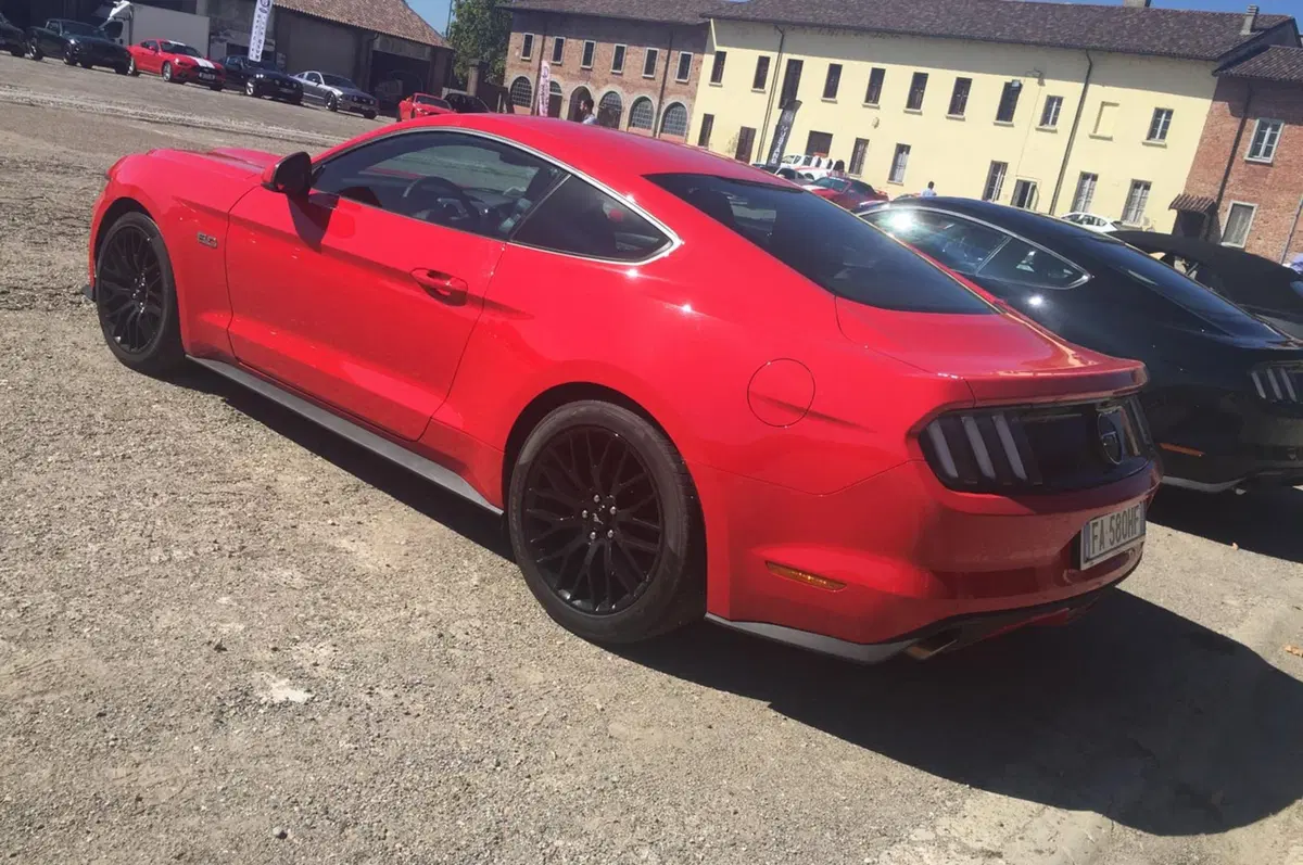 Ford Mustang: un raduno per sognare [Video] (11)
