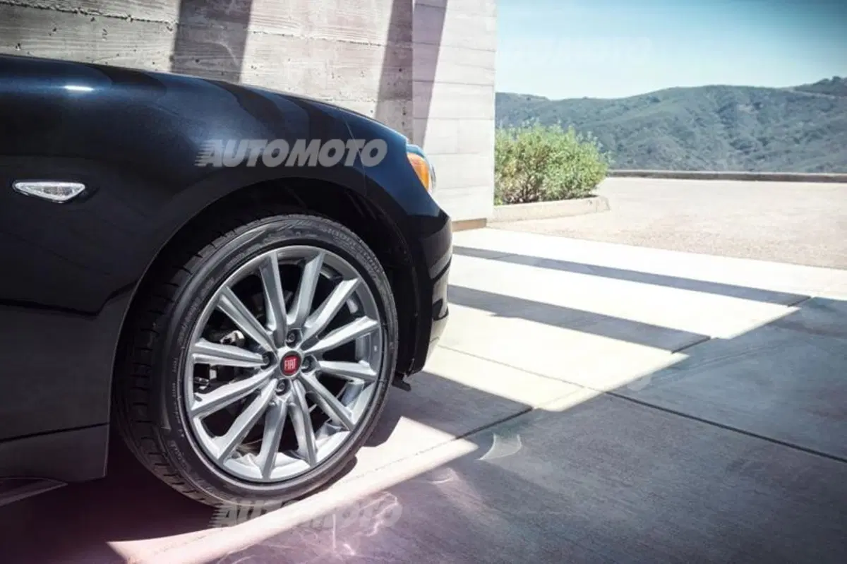 Fiat 124 Spider, la versione USA (25)