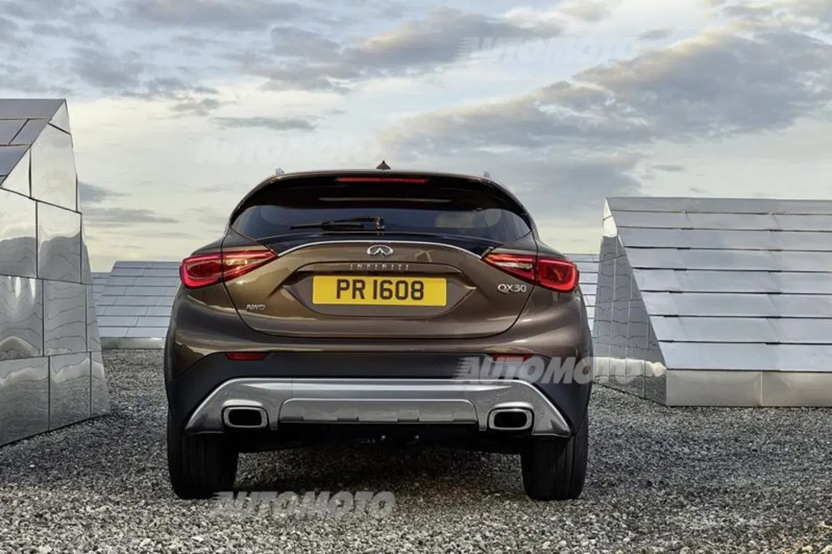 Infiniti QX30: ecco la nuova crossover di lusso (20)