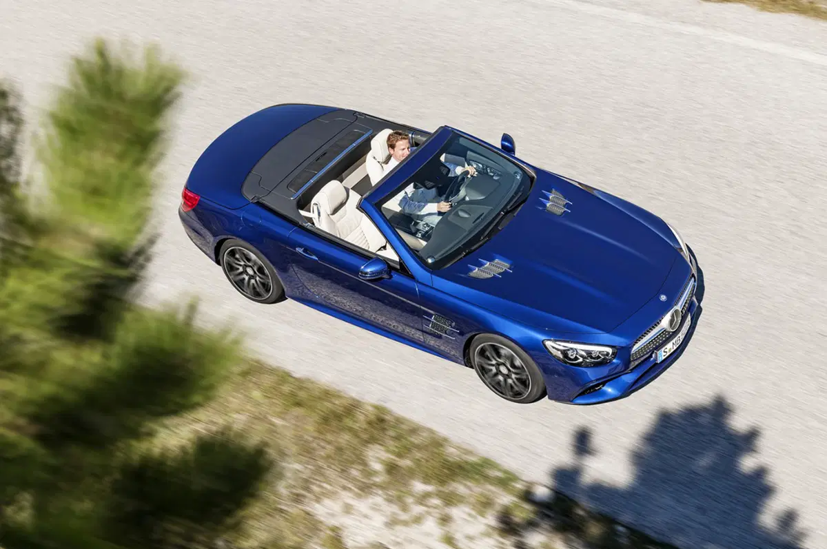 Mercedes SL restyling: non chiamatela semplicemente “facelift” (8)