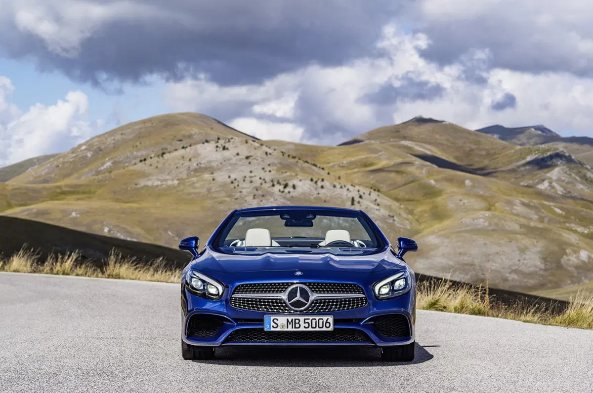 Mercedes SL restyling: non chiamatela semplicemente “facelift” (9)