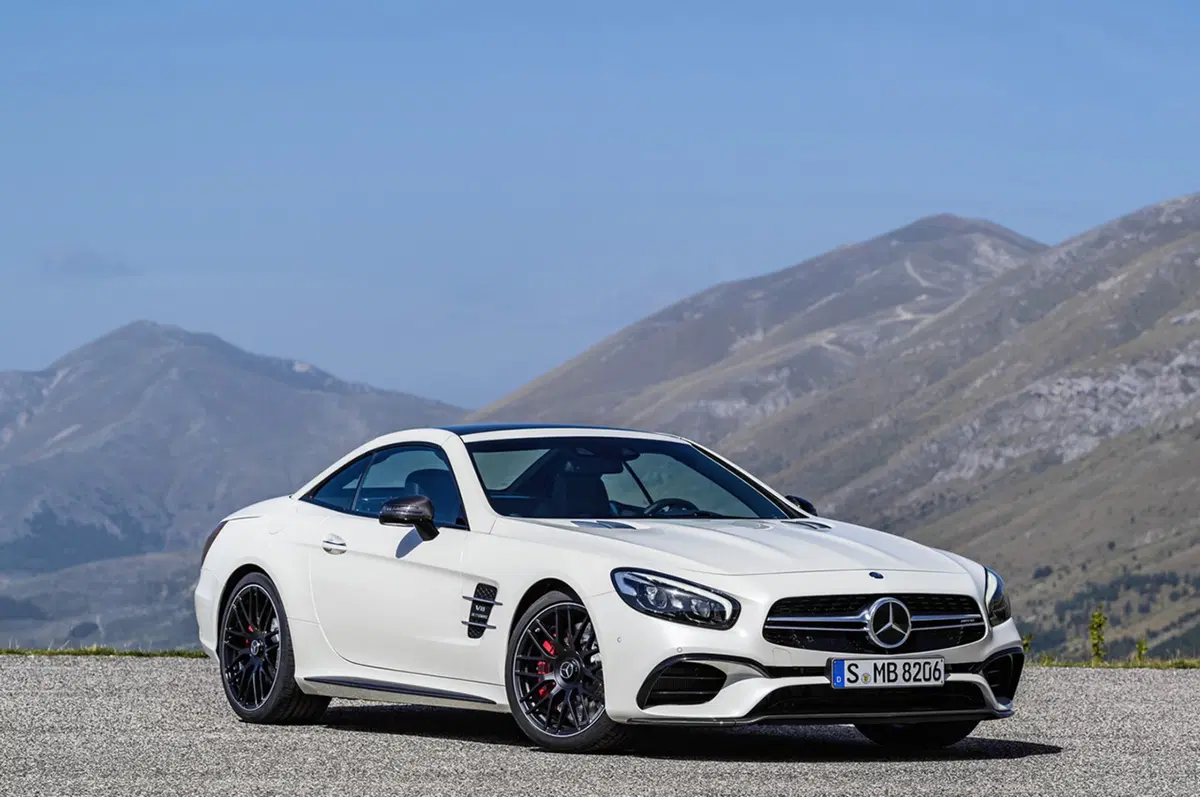 Mercedes SL restyling: non chiamatela semplicemente “facelift” (21)