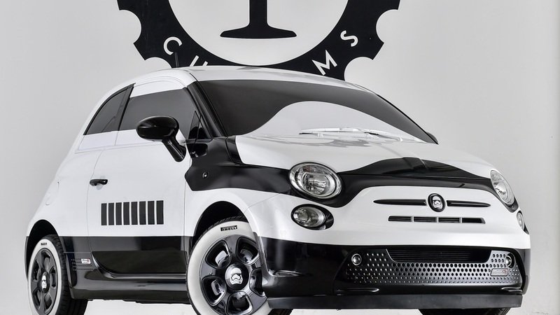 Fiat 500e stormtrooper, aspettando &ldquo;Star Wars: Il Risveglio della Forza&rdquo;