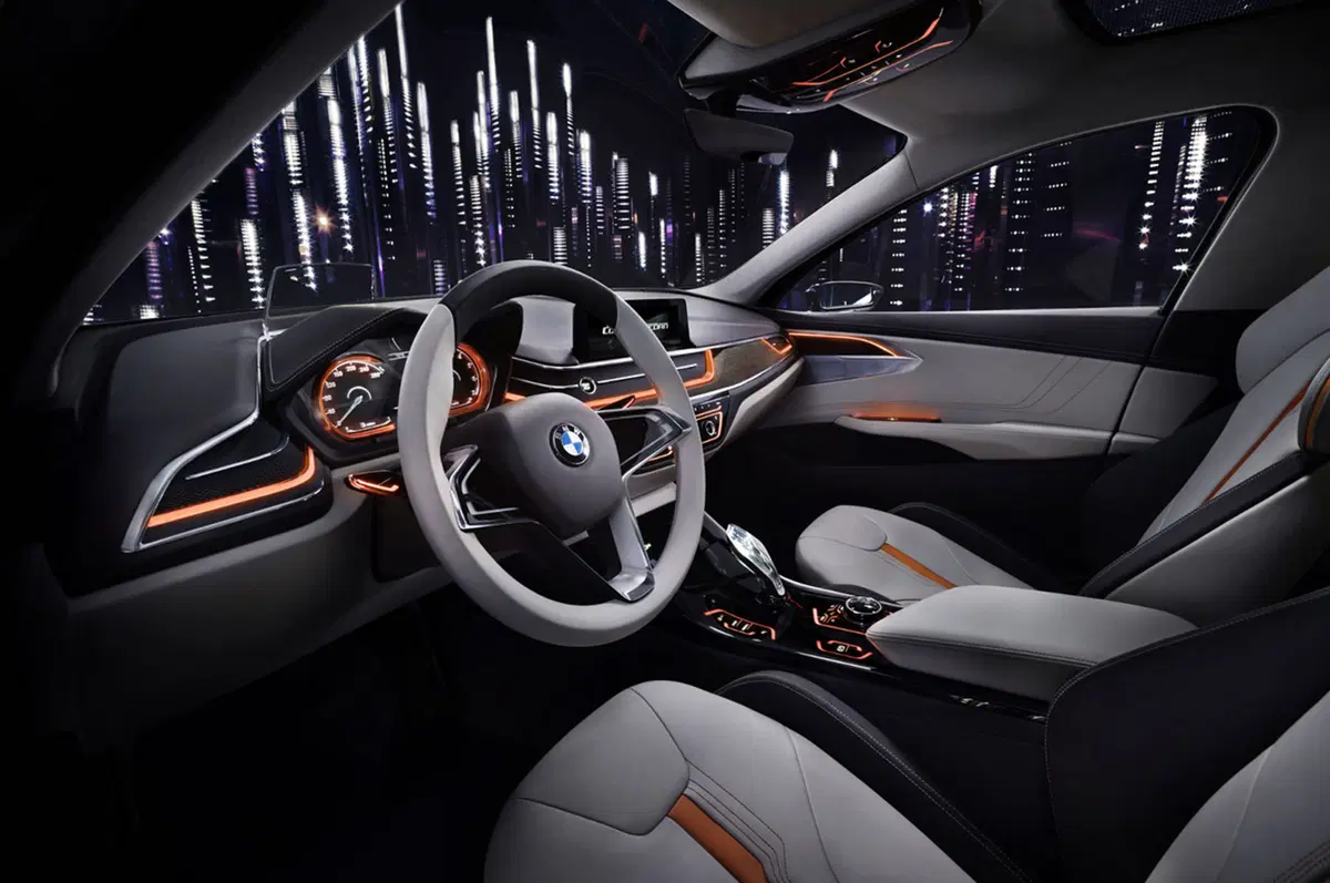 BMW Compact Sedan Concept: la prossima Serie 1 berlina (9)