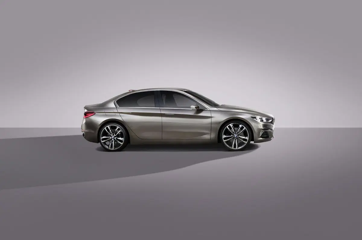 BMW Compact Sedan Concept: la prossima Serie 1 berlina (13)