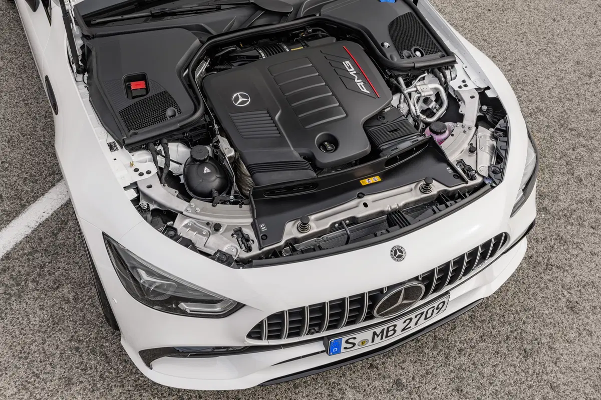 Mercedes-AMG GT, eccola in azione: sound e traversi [Video] (5)