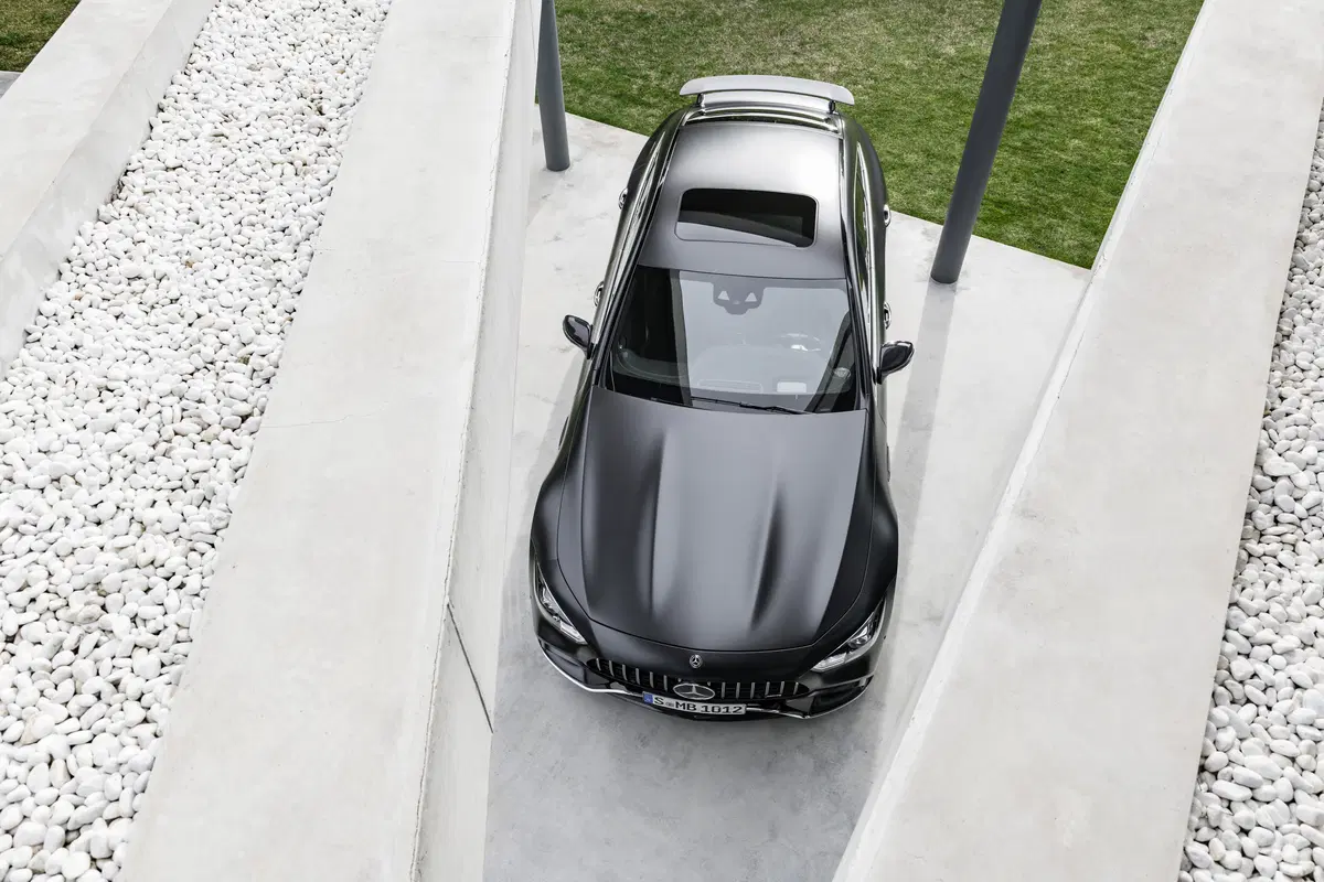 Mercedes-AMG GT, eccola in azione: sound e traversi [Video] (4)