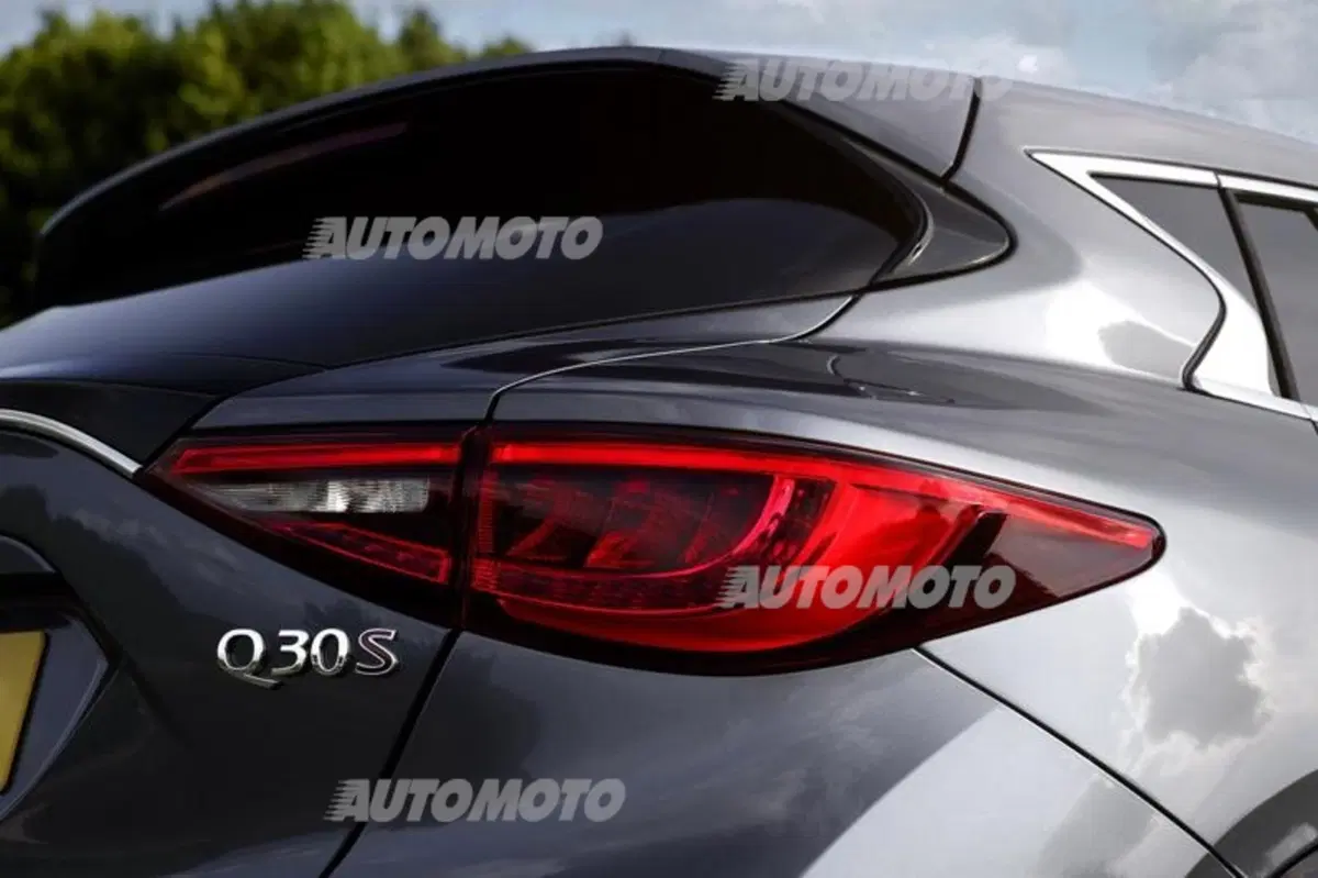 Infiniti Q30 (34)