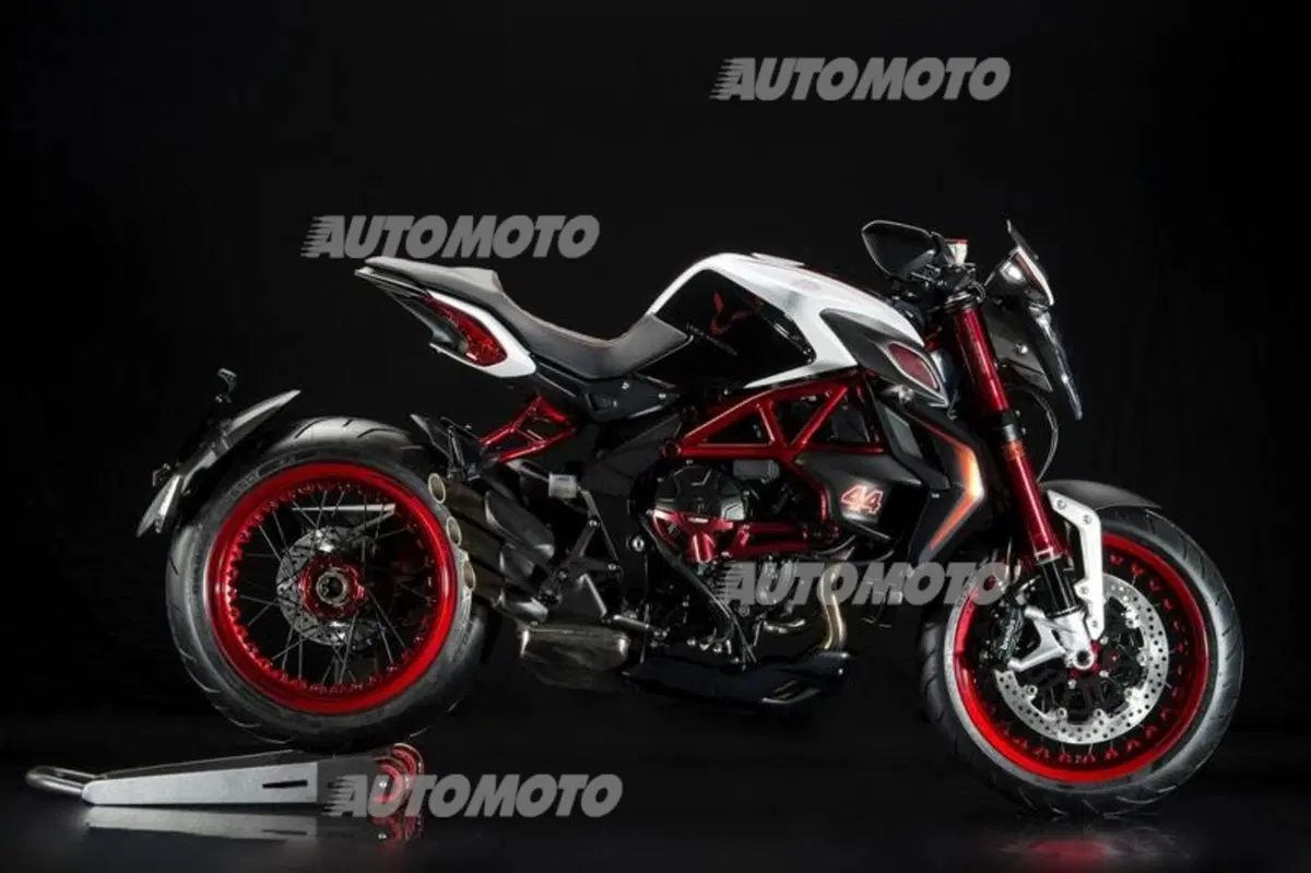 MV Agusta Dragster RR LH 44, la naked firmata da Lewis Hamilton (5)