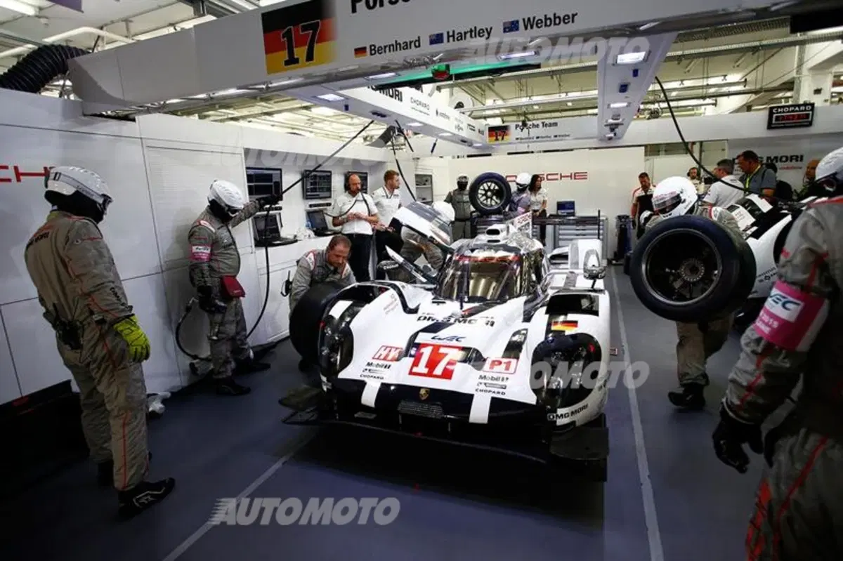 WEC 2015: Porsche vince in Bahrain e conquista il Titolo Piloti (6)