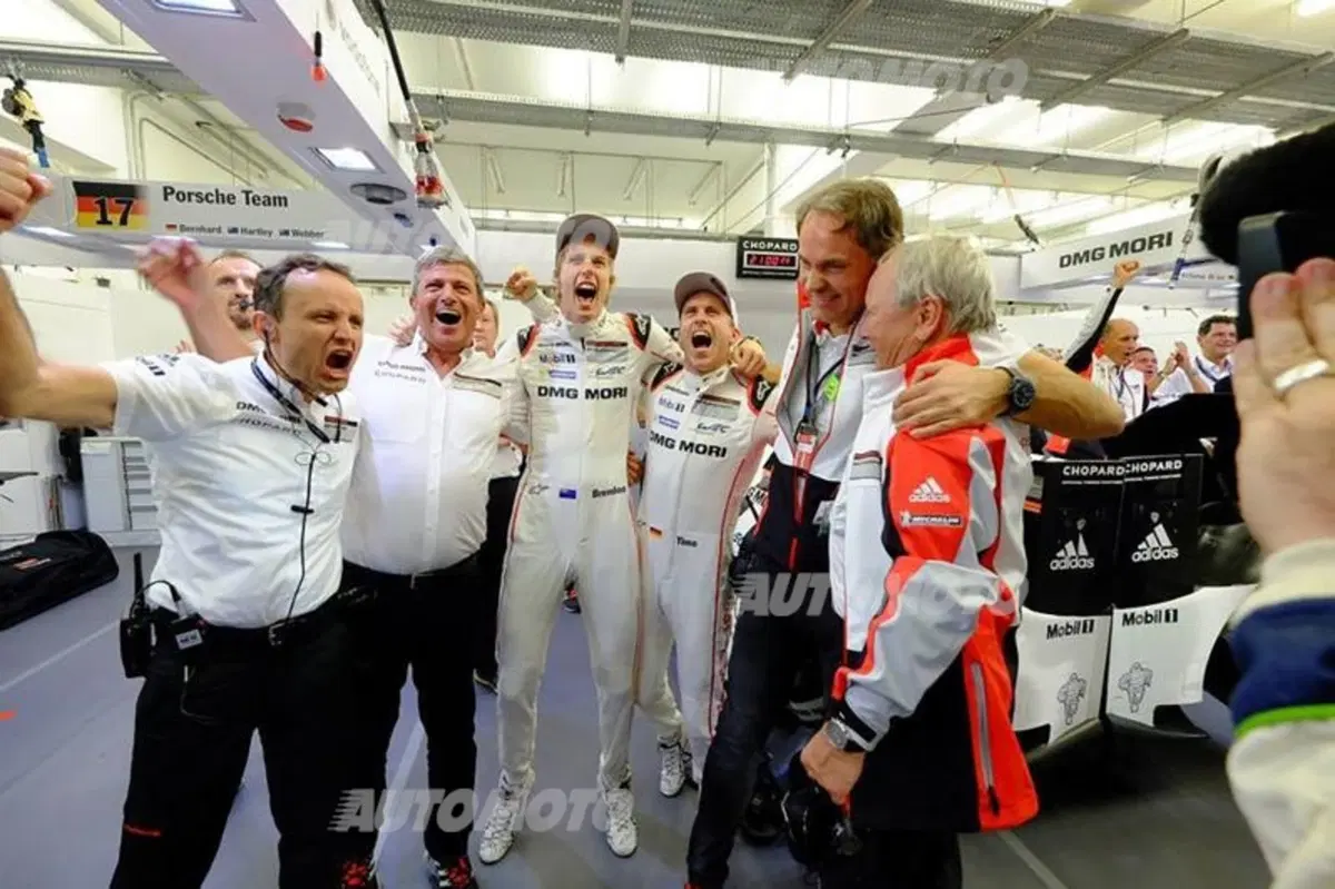 WEC 2015: Porsche vince in Bahrain e conquista il Titolo Piloti (64)