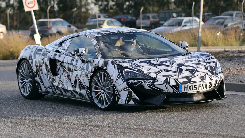 McLaren 570 GT: all'orizzonte la prima 2+2 di Woking