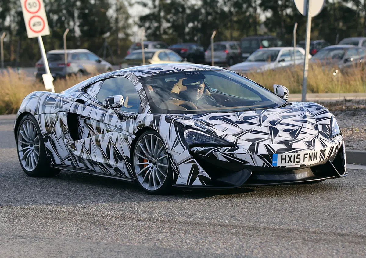 McLaren 570 GT: all'orizzonte la prima 2+2 di Woking