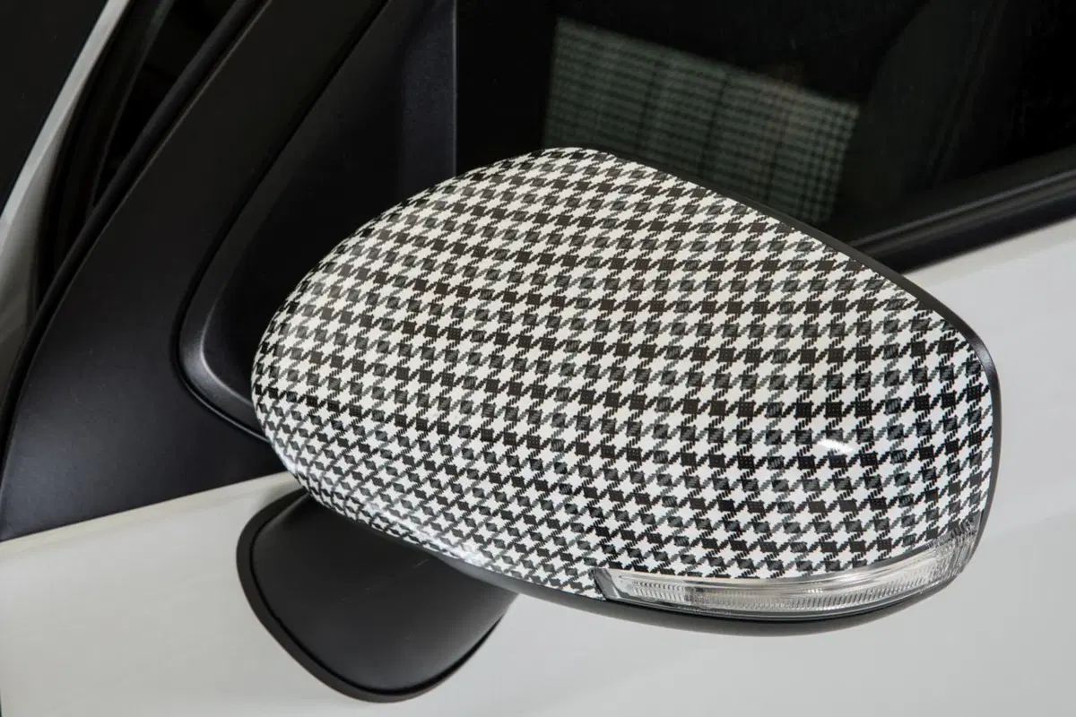 Suzuki Ignis Ginza, la compatta si fa “fashion” (7)