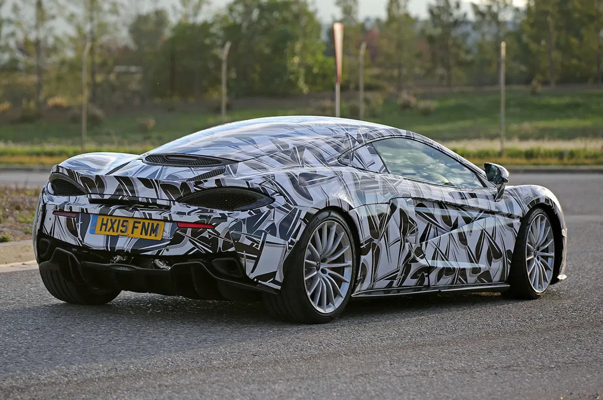McLaren 570 GT: all'orizzonte la prima 2+2 di Woking (3)