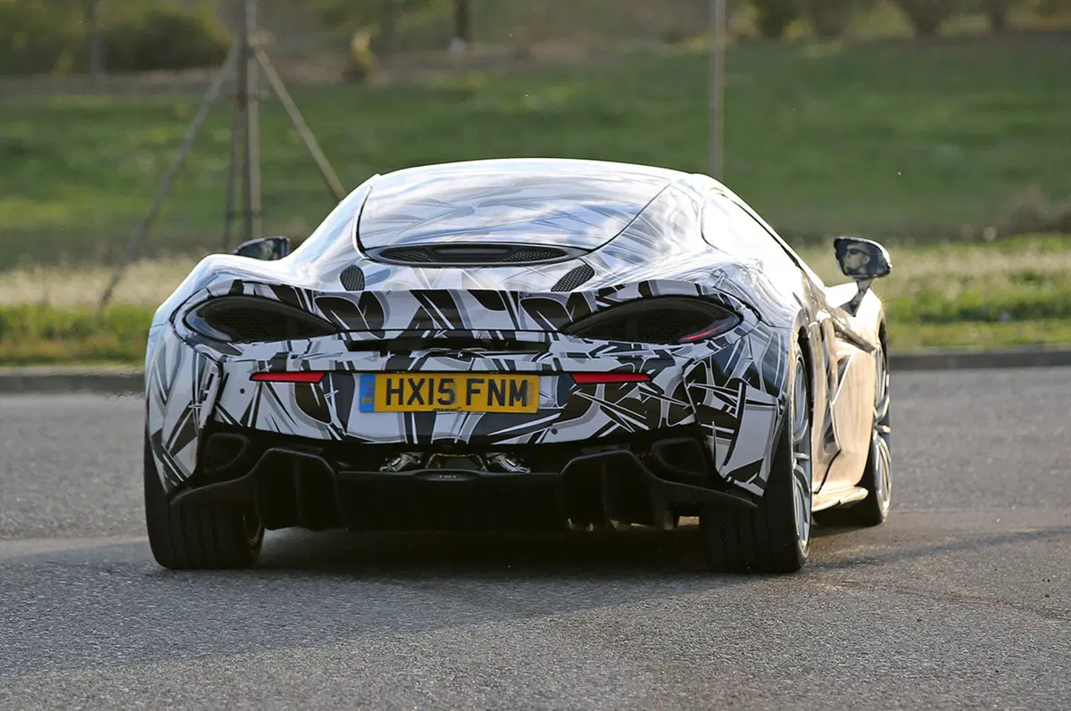 McLaren 570 GT: all'orizzonte la prima 2+2 di Woking (4)
