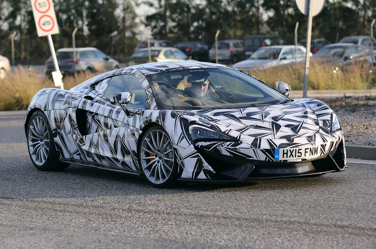 McLaren 570 GT: all'orizzonte la prima 2+2 di Woking (7)