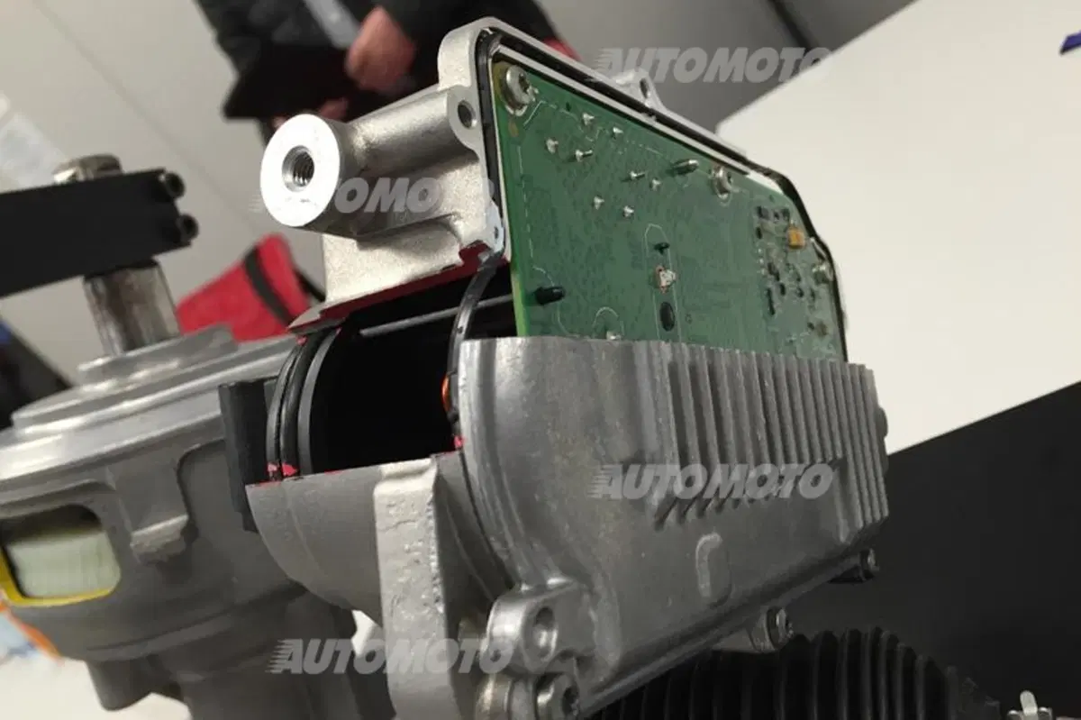 Servosterzo elettrico: stesso risultato, diverse tecnologie (14)