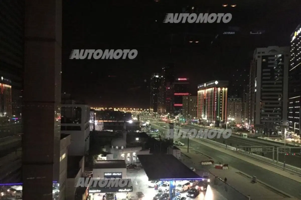 Staurenghi e la F.1 vista dall'hospitality Pirelli. Il GP di Abu Dhabi (9)