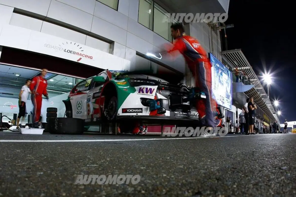WTCC 2015, Qatar: vincono López e Muller (4)