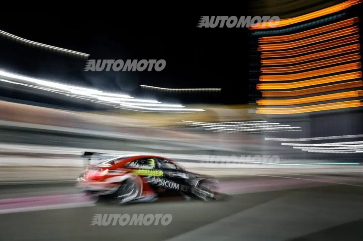 WTCC 2015, Qatar: vincono López e Muller (11)
