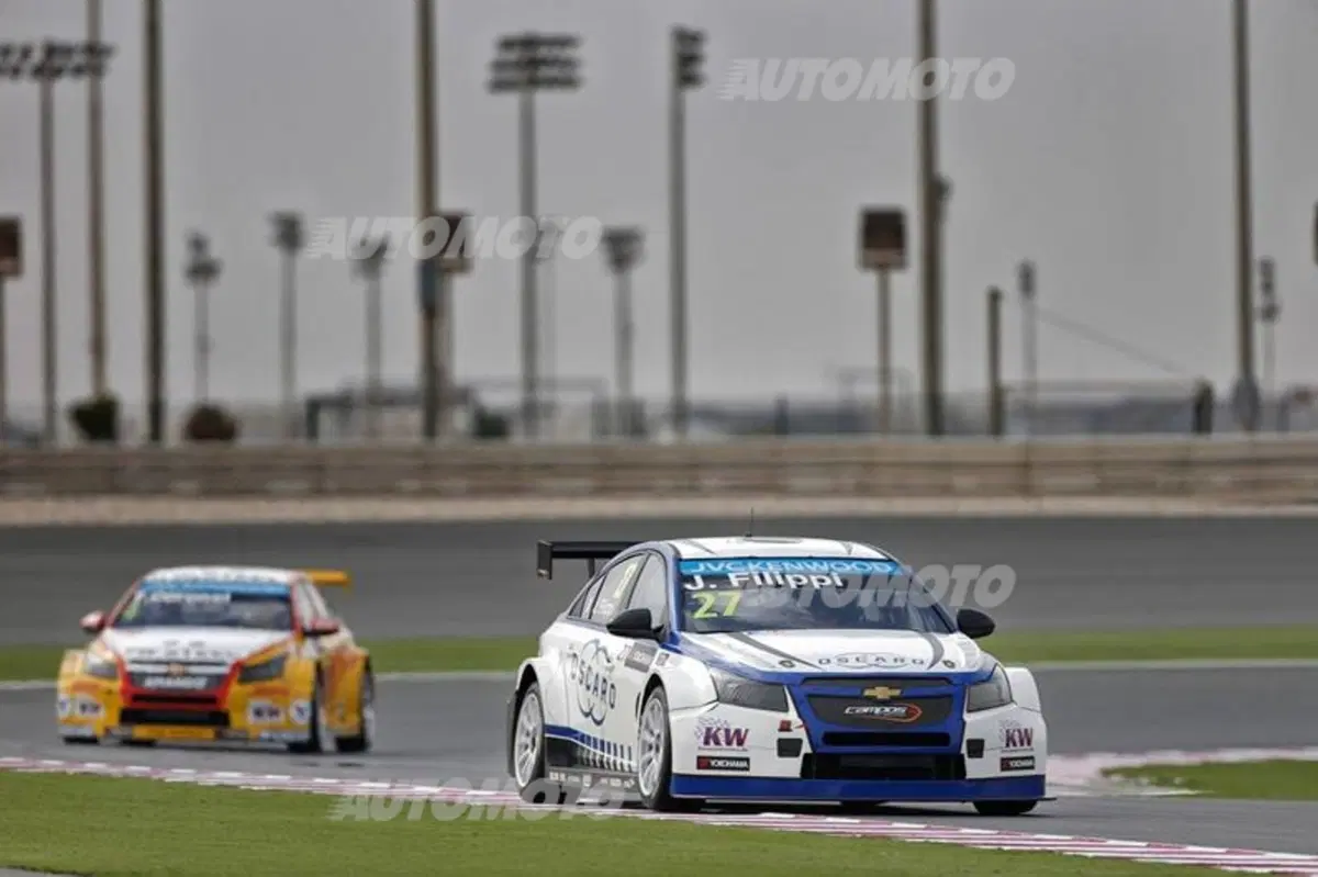 WTCC 2015, Qatar: vincono López e Muller (13)