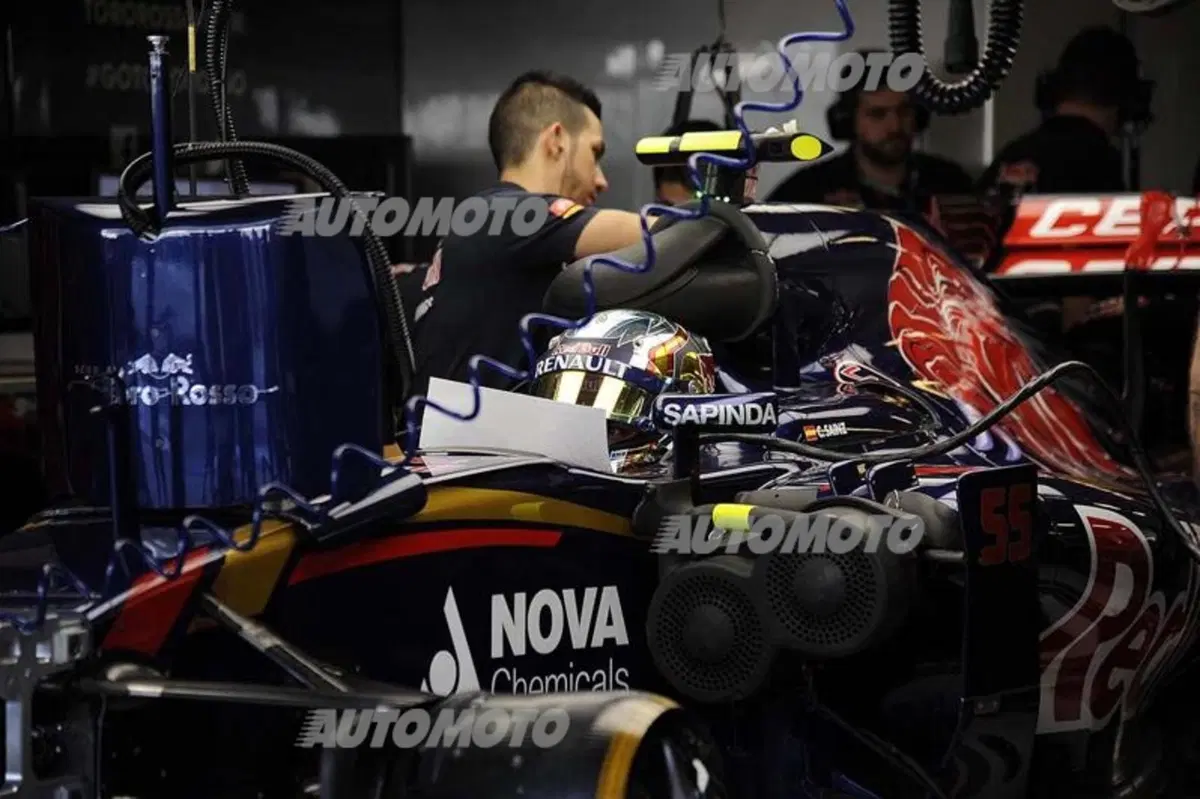 F1, Gp Abu Dhabi 2015: Arrivabene alla riscossa, noleggio e kebab à gogo (10)