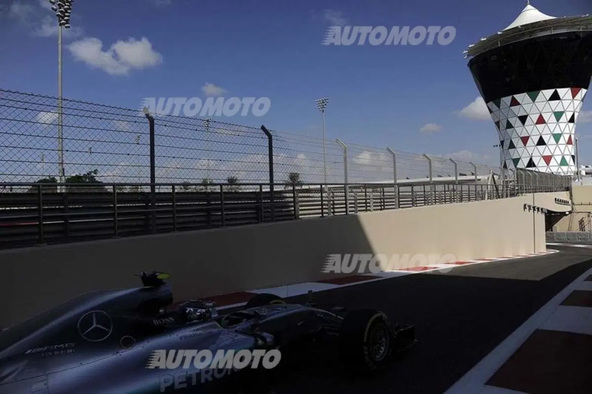 F1, Gp Abu Dhabi 2015: Arrivabene alla riscossa, noleggio e kebab à gogo (11)