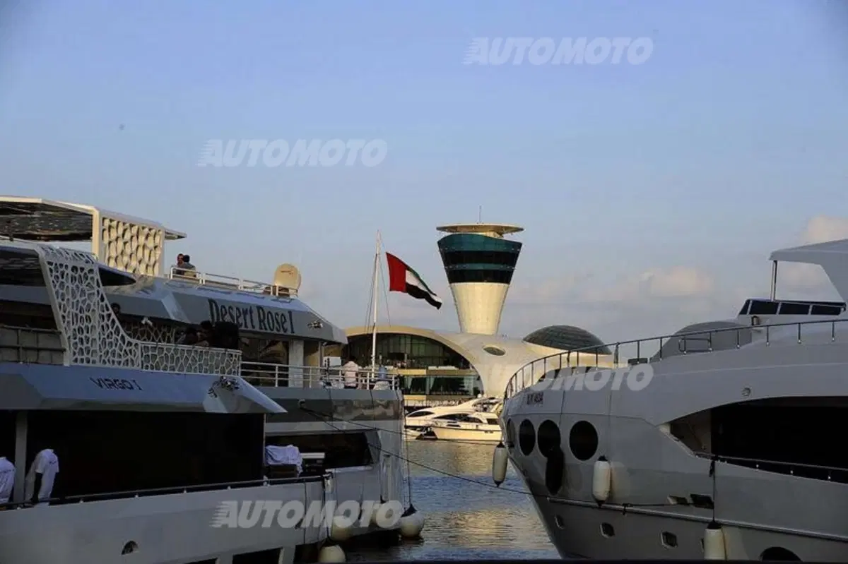 F1, Gp Abu Dhabi 2015: Arrivabene alla riscossa, noleggio e kebab à gogo (22)