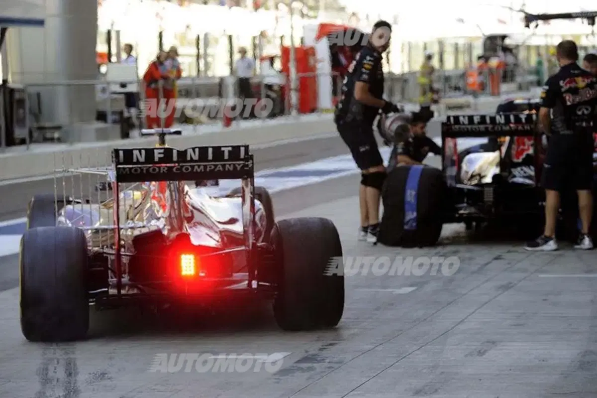 F1, Gp Abu Dhabi 2015: Arrivabene alla riscossa, noleggio e kebab à gogo (34)