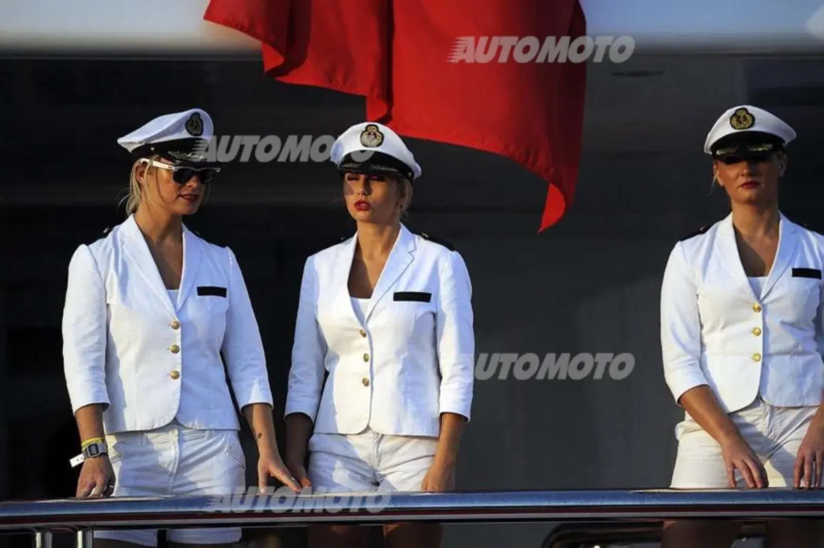 F1, Gp Abu Dhabi 2015: Arrivabene alla riscossa, noleggio e kebab à gogo (36)
