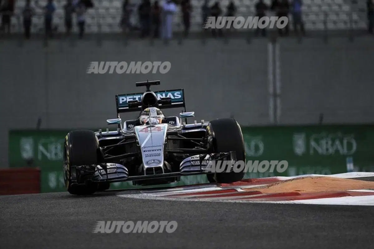 F1, Gp Abu Dhabi 2015: Arrivabene alla riscossa, noleggio e kebab à gogo (40)